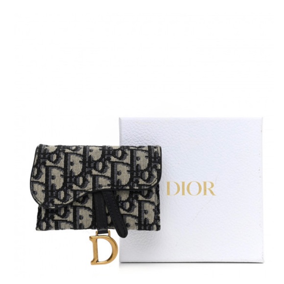 CHRISTIAN DIOR
Oblique Nano Saddle Chain Pouch Blue - Picture 3 of 3